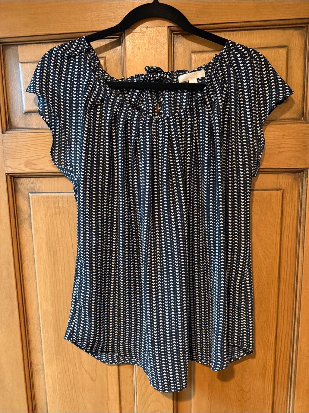 Lc Lauren Conrad Navy And White Chevron Cap Sleeve Blouse